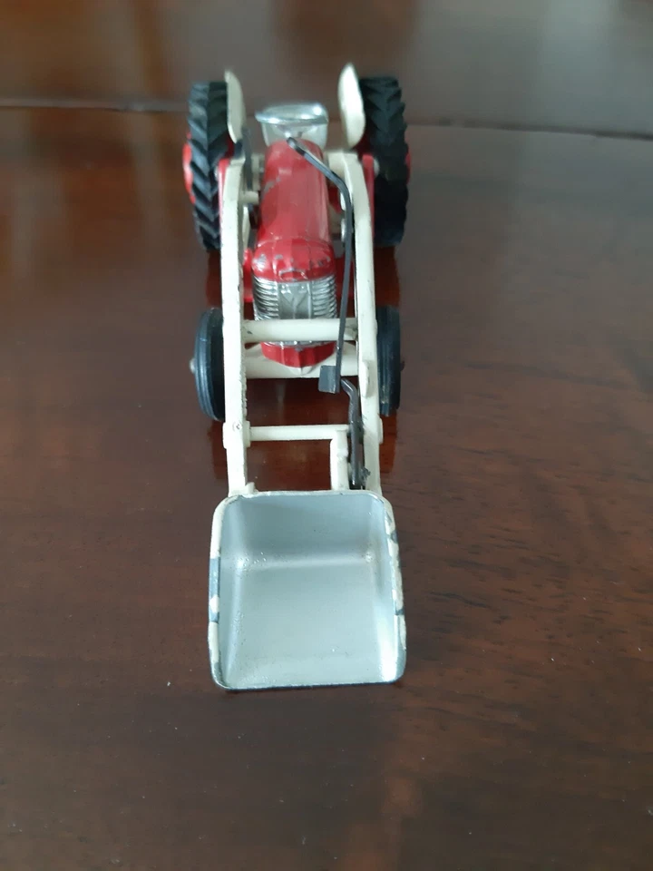 CORGI TOYS HASSEY-FERGUSON 65- TRATTORE CON PALA - Immagine 2 di 4