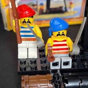 Vintage LEGO Pirates Set 6257 Castaway's Raft 100% Complete w/ Manual & Box 1989