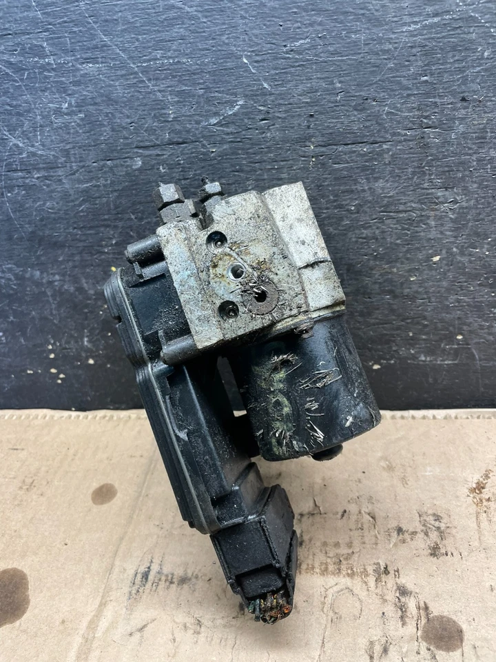 Ford E250 E350 2003 2007 bomba de freno antibloqueo ABS antibloqueo t2665 DG Foto 2 de 4