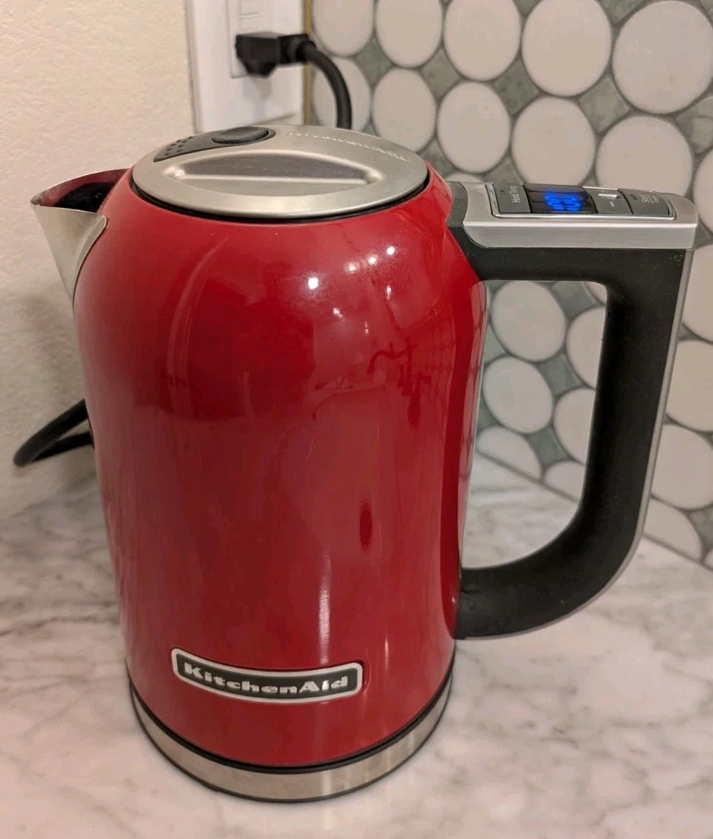 1.7 LITER KitchenAid ELECTRIC KETTLE Model KEK1722ER - EMPIRE RED Tested Rare