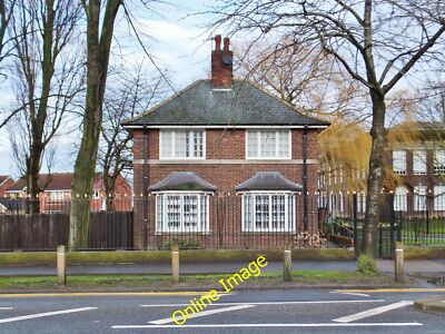 Photo 6x4 James Reckitt Avenue, Kingston upon Hull Sutton Ings/TA1231 Fo c2014