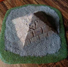 Tabletop Gelände : Pyramide (29 x 27 cm) für KHEMRI