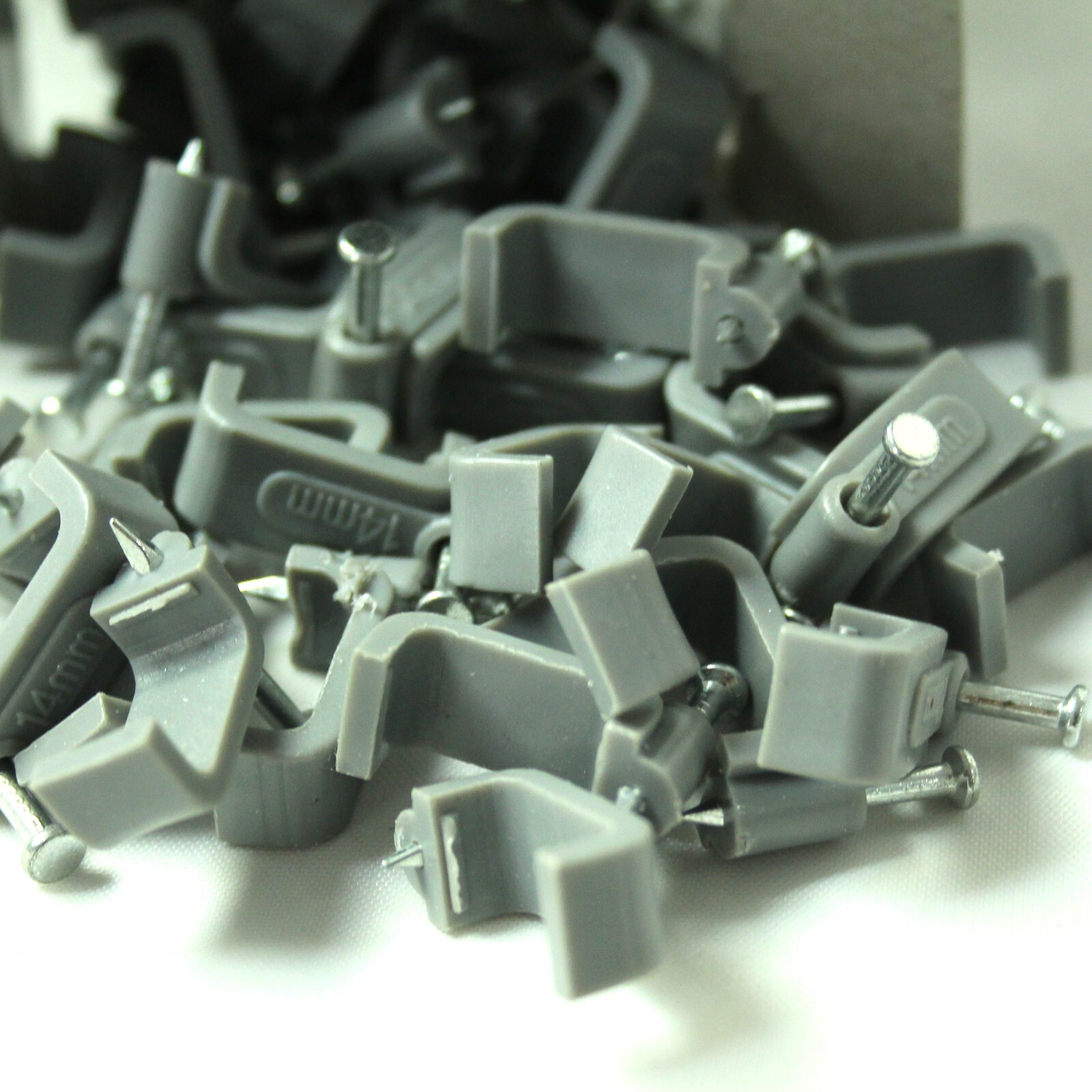 250 x Twin & Earth Cable Clips 2.5mm Grey - NEXUS BG ELECTRICAL - JOBLOT of 250