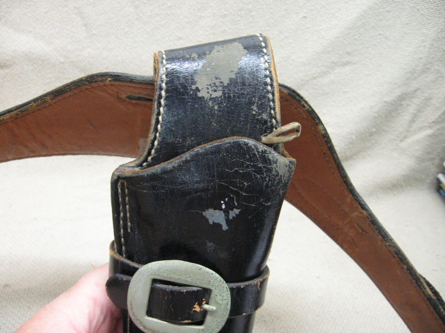 The George Lawrence & Co. 1960s Steerhide 77D Gun Holster Rig + Ammo Belt (SM) George Lawrence Ammo Belt and Revolver Holster sold at  main image 4
