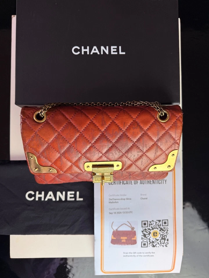Chanel 2.55, Foto 2 von 5