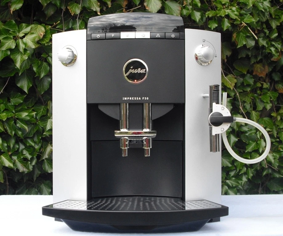 JURA F50 Black Vollautomat, top gepflegt, prof. überarbeitet 💫25 Monate Gewähr