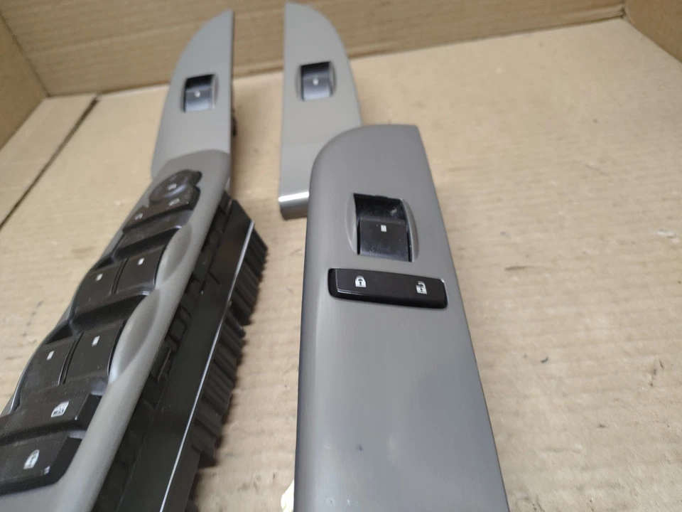 Juego de interruptores de puerta Chevrolet Avalanche 2007-13 plateado 20877335AA  Foto 4 de 4