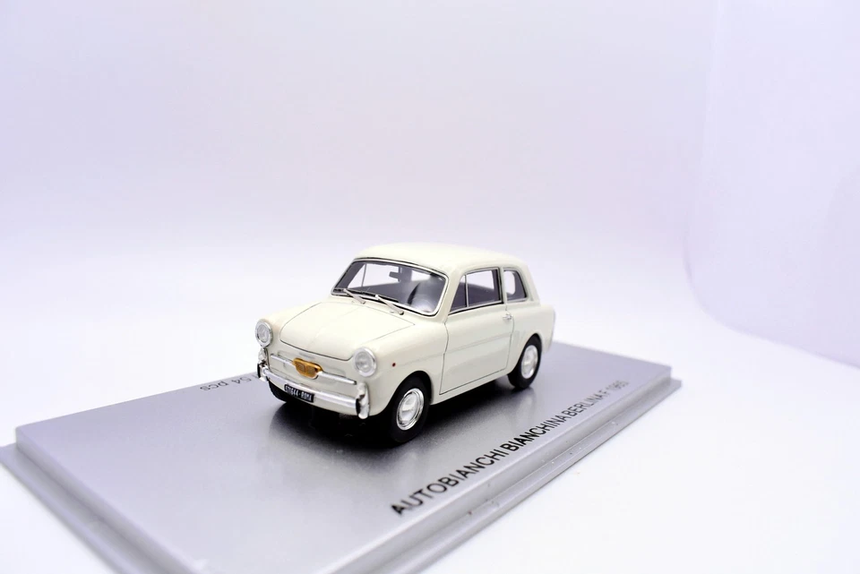 Modellino auto scala 1:43 Autobianchi bianchina bianco Kess modellismo Fantozzi - Immagine 3 di 4