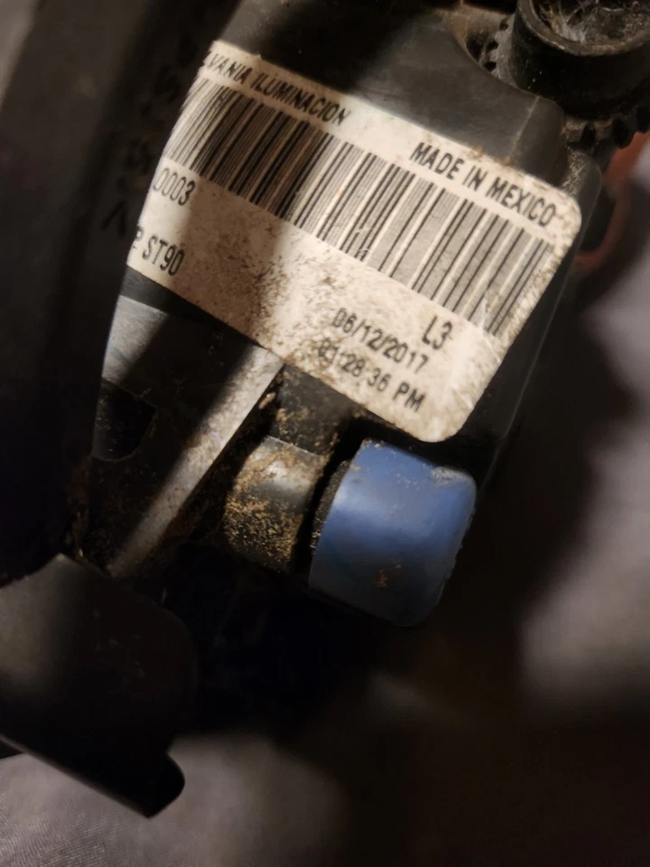 Nissan Frontier lado del conductor izquierdo OEM 2009-2021 Foto 4 de 4