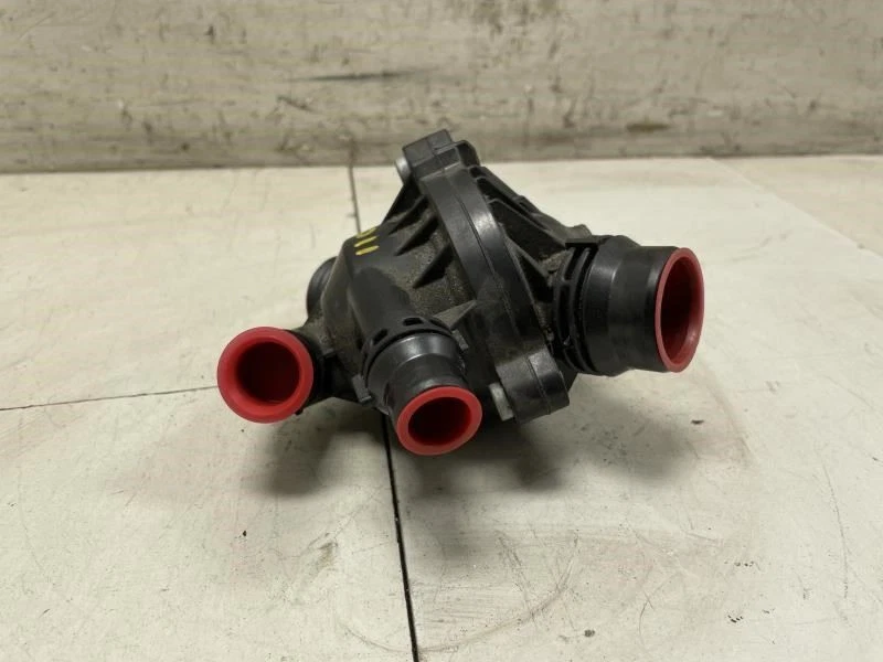 2011 BMW X5 35iX TERMOSTATO com CARCAÇA FABRICANTE DE EQUIPAMENTO ORIGINAL+ - Imagem 4 de 4