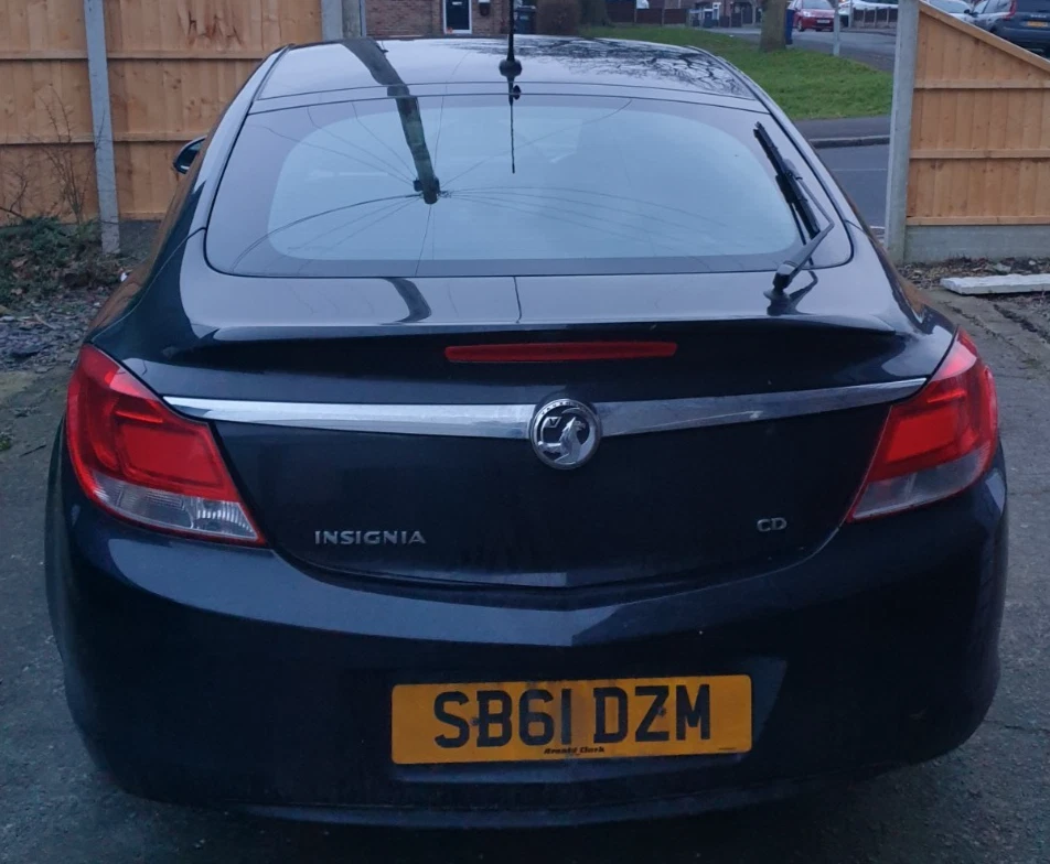 Vauxhall Opel Insignia 1.8L, 2011 BLACK Car FOR SALE, ONLY 65,000 MILES, PETROL - Image 3 of 4