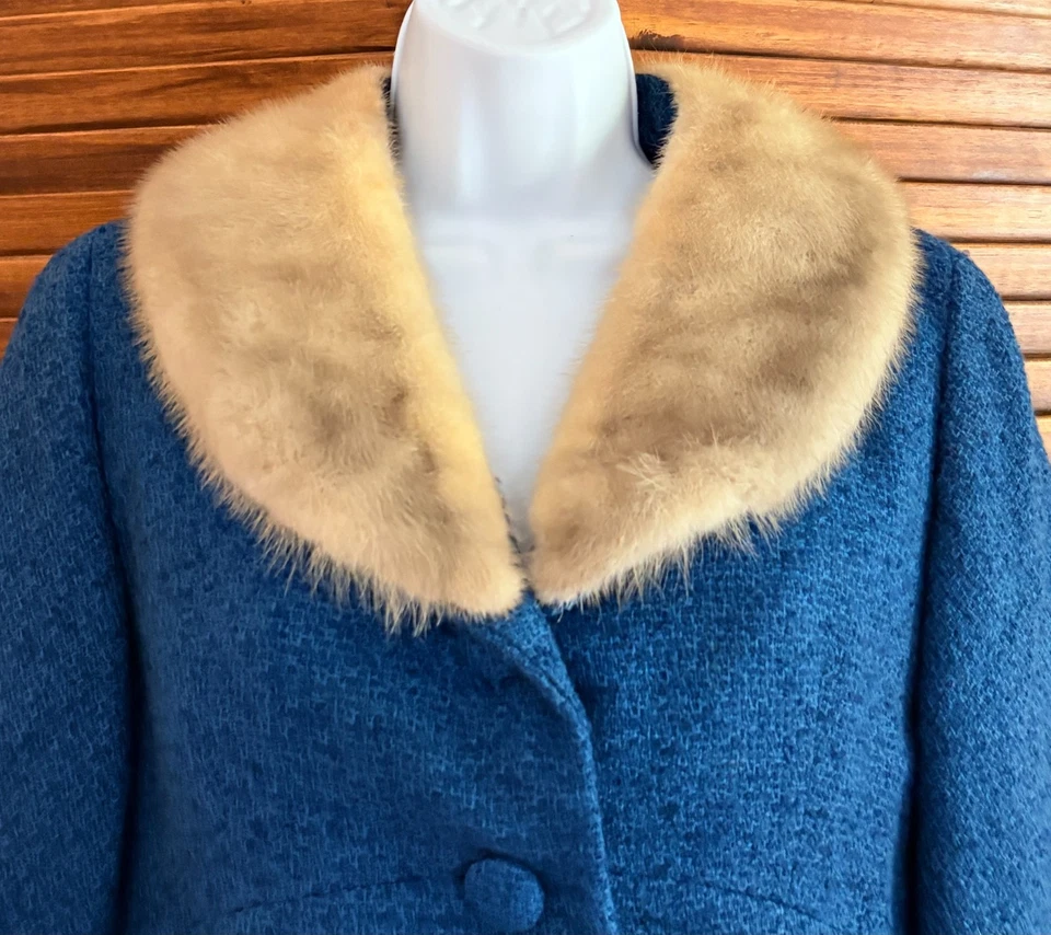Vintage Zelinka Matlick Peacock Blue Wool Short Coat with Fur Trim Size M - Image 4 of 4