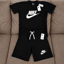 Nike Men's black T-Shirt and Shorts Set