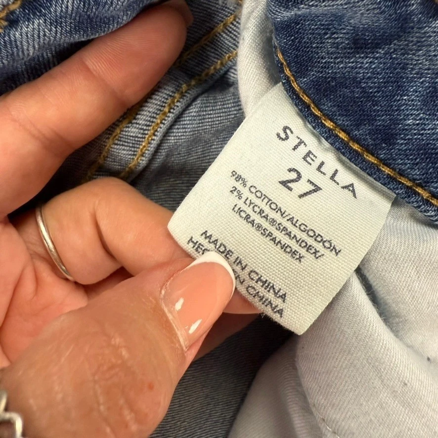 BKE Stella искусственно состаренные джинсовые шорты с вырезом женские размер 27 синий потертый подол - Изображение 3 из 4