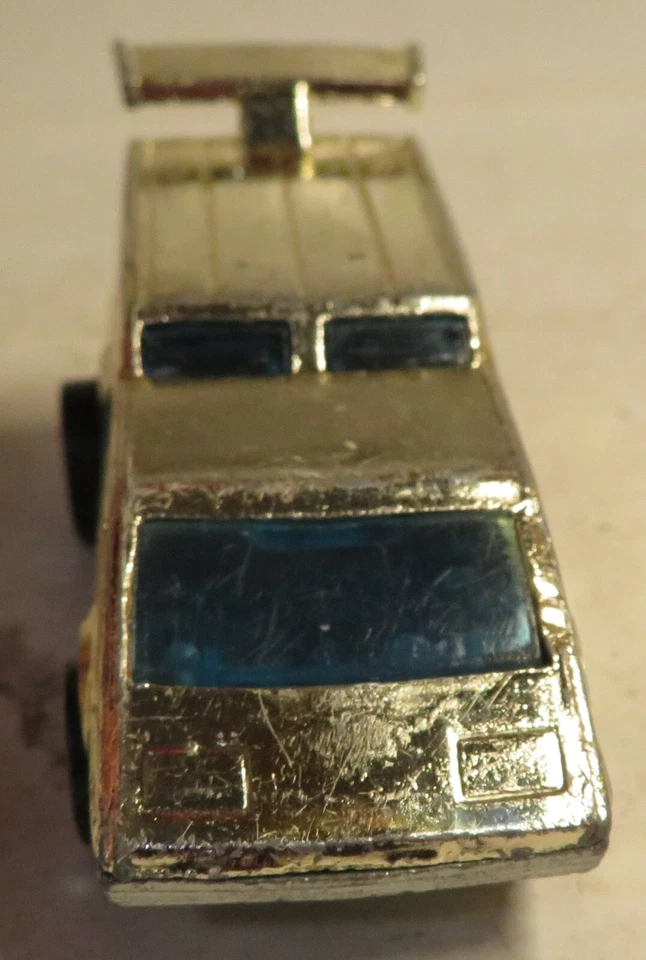 Hot Wheel Vintage 1976 Mattel Spoiler Sport Gold 1:64 Chrome Blackwall Hong Kong - Image 4 of 4
