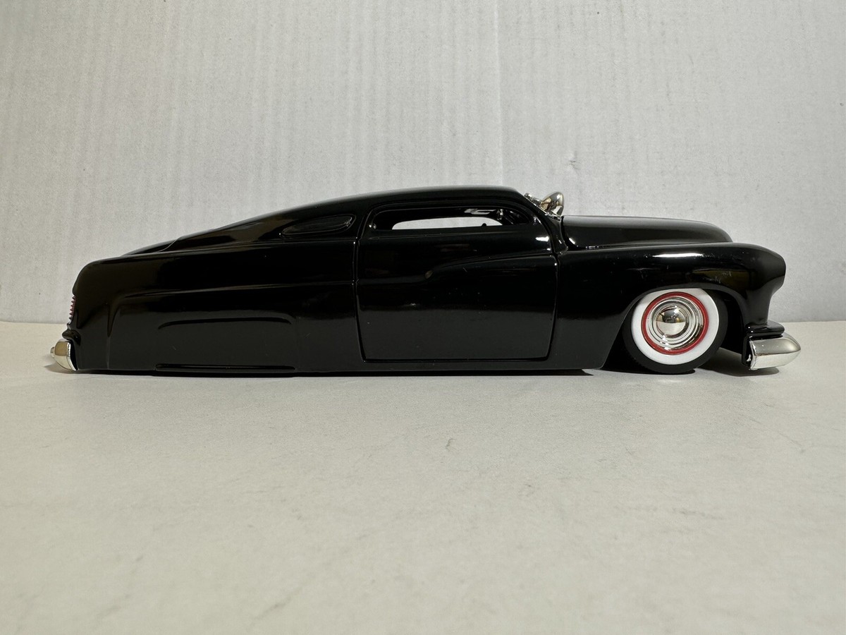 '51 Mercury Coupe 限定版ミニカー 1951 MERCURY COUPE LIGHT BLUE 1/24 DIECAST MODEL CAR BY JADA
