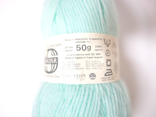 1 Sirdar Skein Snuggly 4 Ply Baby Yarn So Soft 50gr 247 Yards Color 177 Mint - Picture 2 of 3