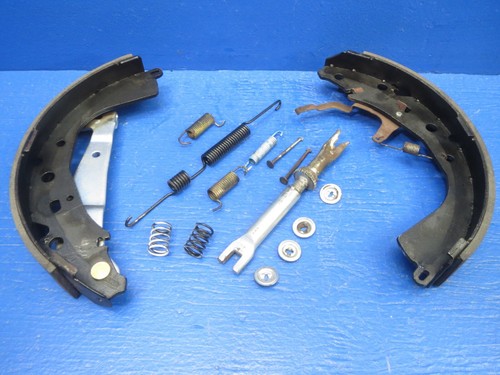 96-02 TOYOTA 4RUNNER V6 LEFT REAR BRAKE SHOE, ADJUSTER, SPRING, BRACKET SET. b21