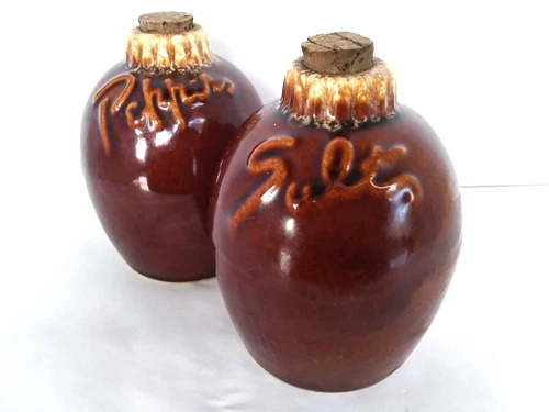 VTG Hull Brown Drip Pottery Oven Proof USA Large Salt & Pepper Shakers & Corks