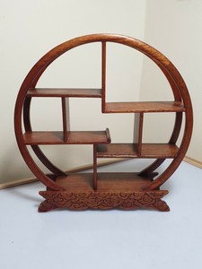 A Fine Hardwood Moon Display Table Stand. Miniature Items, Snuff Bottle, Netsuke