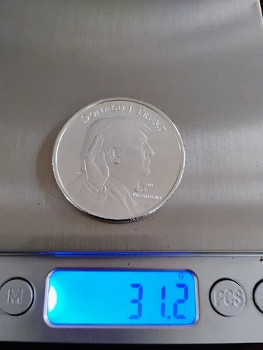 President Donald J. Trump 45th President, 1 troy oz .999 Fine Silver Art Round