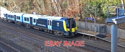 FOTO SÜDWESTBAHN SIEMENS DESIRO KLASSE 450 EMUS MIT 450 071 FÜHREND.