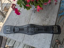 Padded Dressage/Short Girth Black 65CM Approx 25/26 Inches