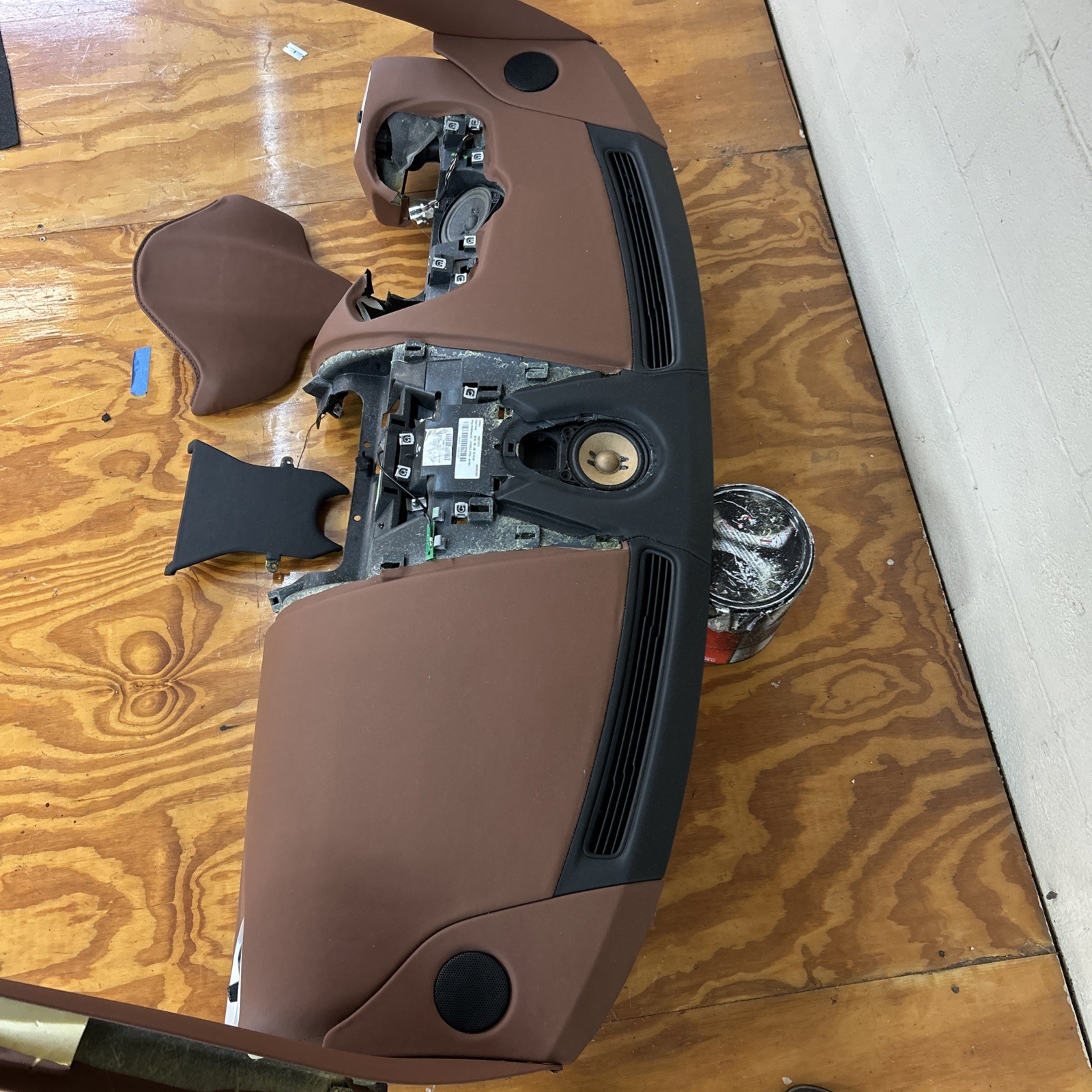 2019 Aston Martin DB11 Volante' dash with pillar panels