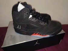AIR JORDAN 5 RETRO HALLOWEEN HQ7978-001 MEN'S SIZE 10.5 BLACK / GLOW IN DARK