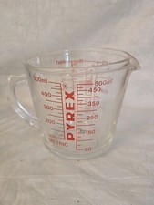 Vintage Pyrex Glass Measuring Cup  2-Cup/16 oz Red Letters 