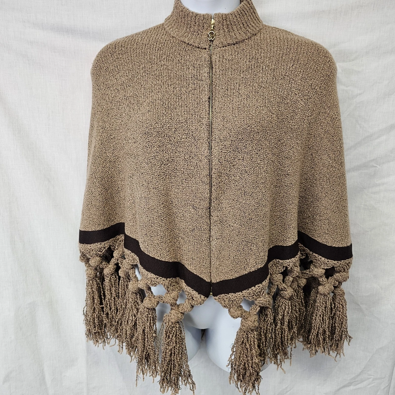 St John Sport Sweater Size Small Tan Full Zip Fringe Poncho