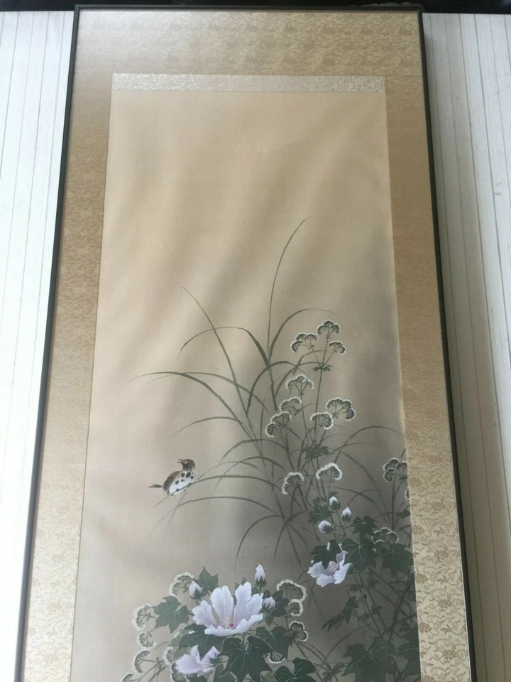 Pájaro y flor de seda vintage grande chino pintado a mano firmado por artista, enmarcado Foto 2 de 4