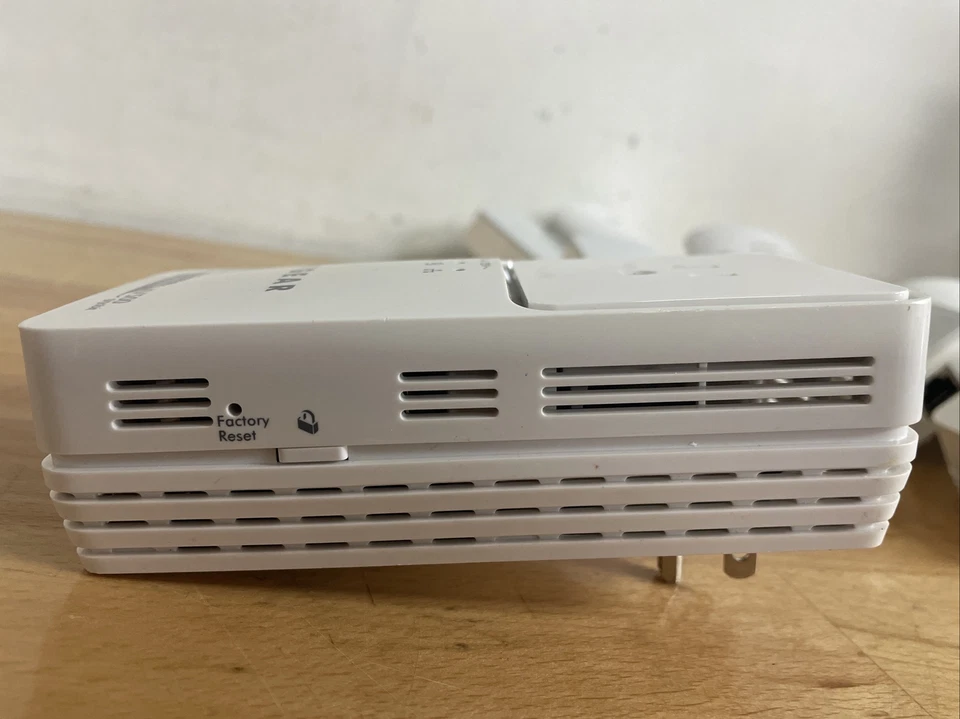 NETGEAR POWERLINE AV + 500 ADAPTER XAV5501 - Image 4 of 4