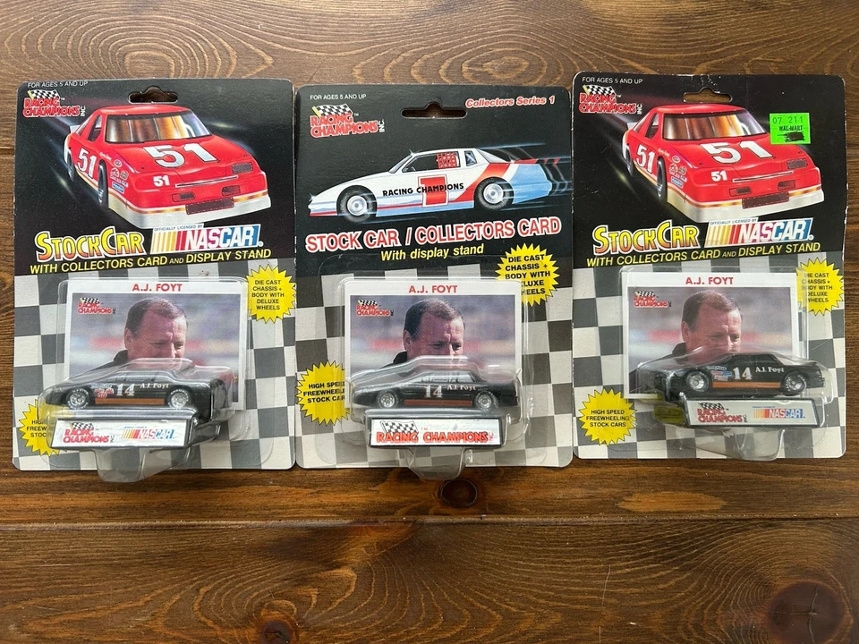 Michael Waltrip A.J. Coches Foyt and Derrike Cope Racing Champions 1:64 Foto 2 de 4