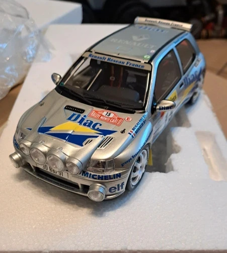 Diecast model cars Renault Clio Maxi 1/18 Ottomobile Maxi tour de corse 1995