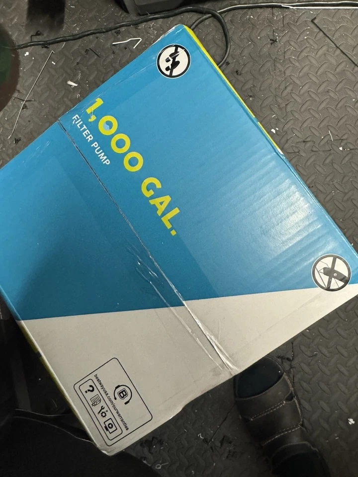 Bomba de filtro de piscina sobre el suelo Bestway Flowclear 1,000 galones por hora Foto 2 de 2