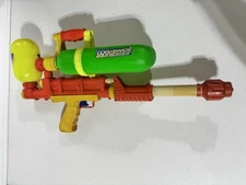 1990 Larami Super Soaker 200 Air Pressure Water Squirt Gun Toy