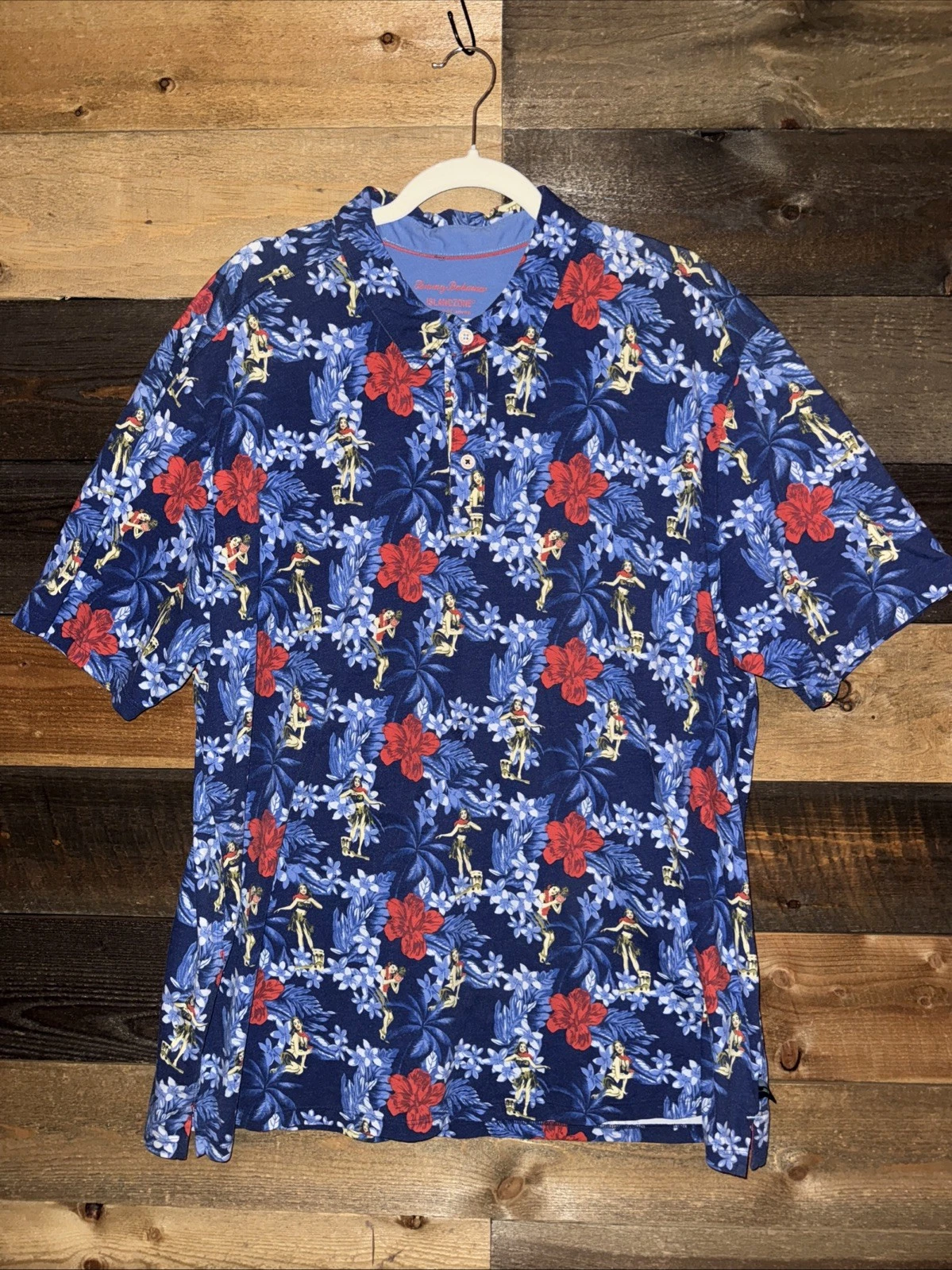 Tommy Bahama Island Zone Luau Hawaiian Print Men’s Button Down Collar Men Shirt