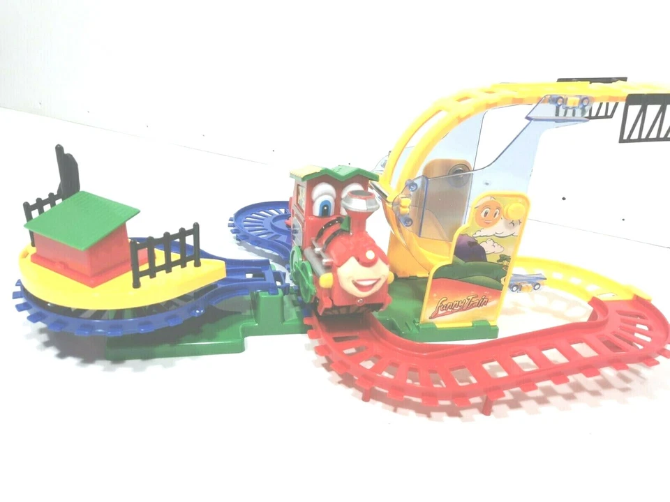 BG Bahnstrecke Zug mit Akrobatik Funny Train Auto Rennbahn Lernspielzeug Lernen