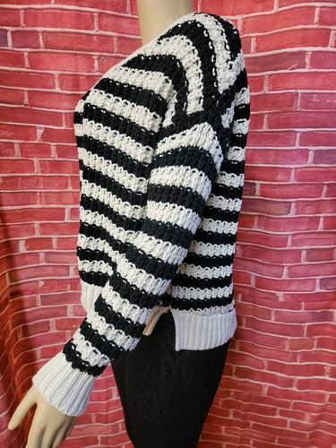 FREE PEOPLE Black White OVERSIZE Striped AT THE BEACH Chunky Knit Sweater XS #C2 - Picture 7 of 11