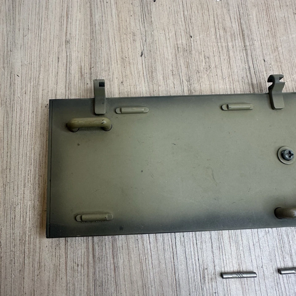21ST CENTURY TOYS M5 STUART 1/6 RC TANK BATTERY HATCH COVER REPLACEMENT PART - Image 2 of 4