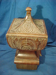 19thc VICTORIAN Era CARVED Mahogany STAIR CASE NEWEL POST Finial