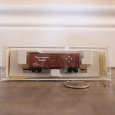 Z MTL 14102-2 40ft Std Box Car Single Door Southern Pacific SP