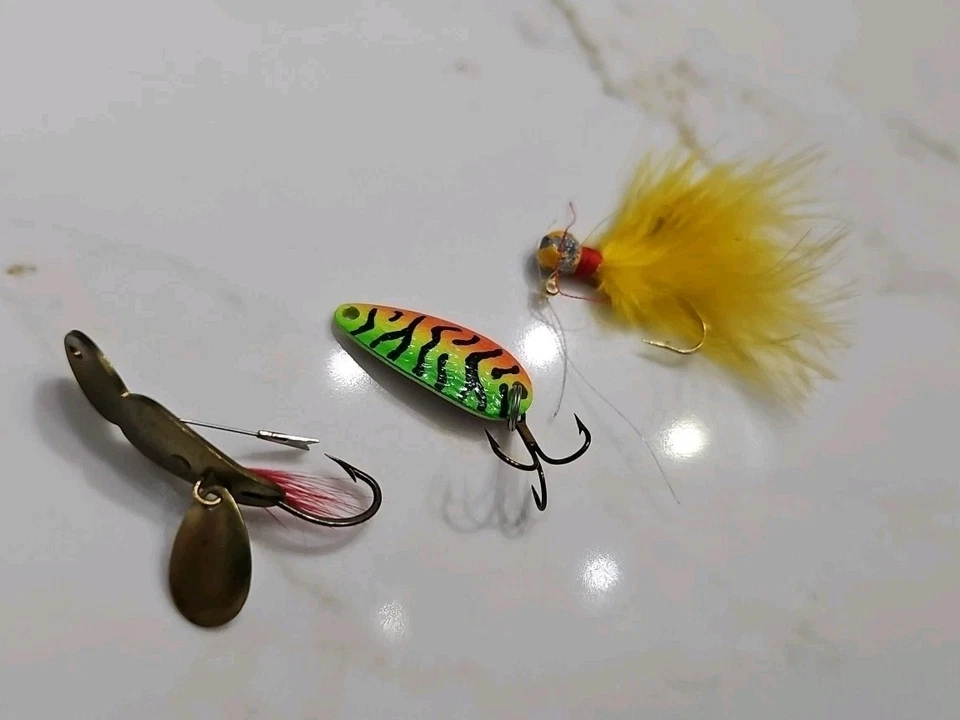 Lote de 3 señuelos de cuchara vintage HEDDON con pluma roja y cuchara Thomas Cyclone Foto 2 de 4