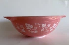 Pyrex Gooseberry - Pink # 444 Vintage Cinderella 4 Qt Mixing Bowl