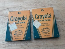 Vintage pack of 8 Crayola Crayons 1970s Binney Smith 8 NOS