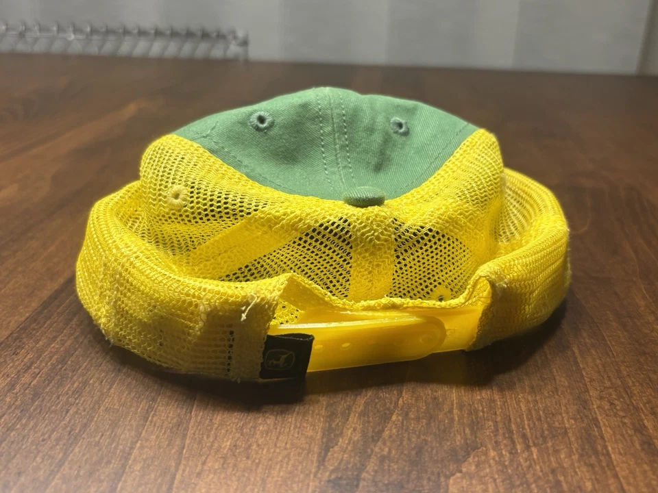 John Deere green & yellow adjustable hat, Size Youth - Image 3 of 3
