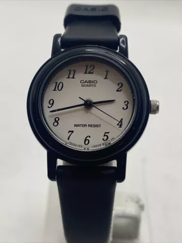 Casio LQ-139 1330 Analog Ladies Watch Black White Dial C6 Good Condition