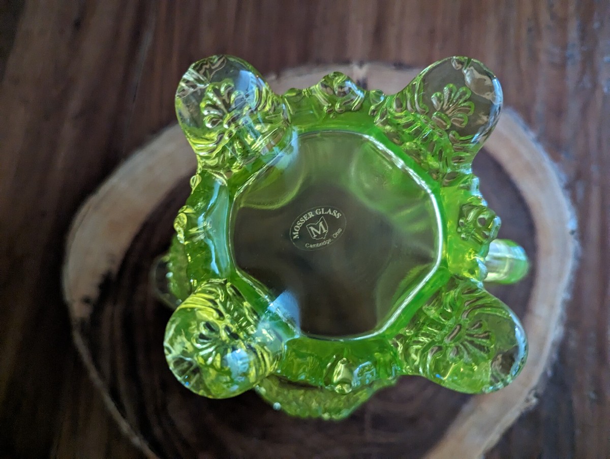 URANIUM MOSSER ART GLASS CAMBRIDGE OHIO VASELINE DAHLIA PATTERN