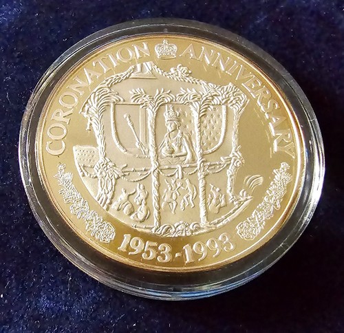 Turks & Caicos 20 Crowns coin 1993, 40th anniversary of the Coronation of QEII - Picture 3 of 3